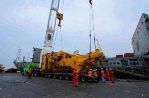 Heavy Lift Cargo loading